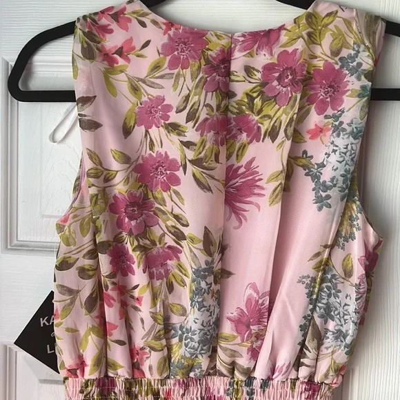 Ladies pink floral sleeveless dress - Picture 8 of 9